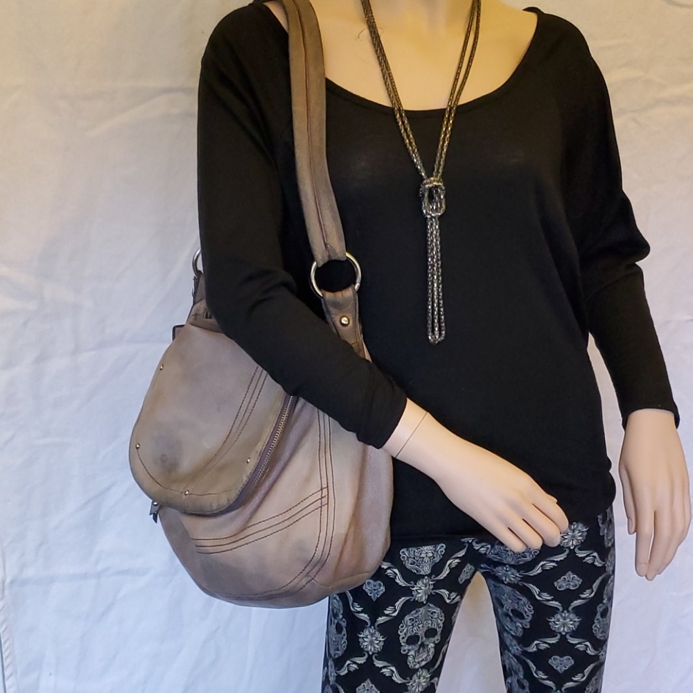 FINAL MARKDOWN- B. Makowsky Cynthia bag - Picture 4 of 16